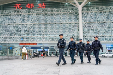 全力守护“年味”  广州警方圆满完成2024年春节假期安保工作
